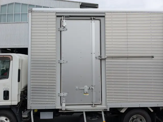 いすゞ エルフ TPG-NPR85AN(2WD)の写真13