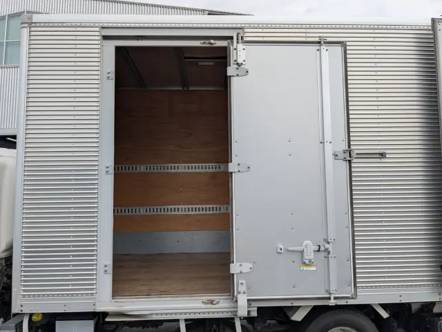 いすゞ エルフ TPG-NPR85AN(2WD)の写真14