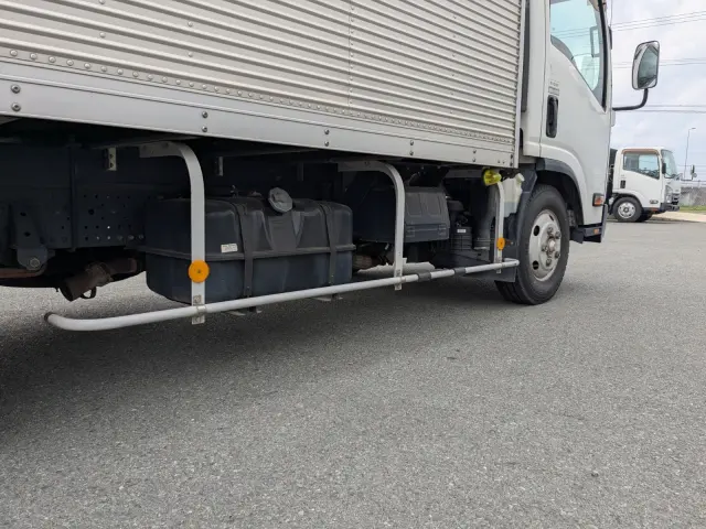 いすゞ エルフ TPG-NPR85AN(2WD)の写真17