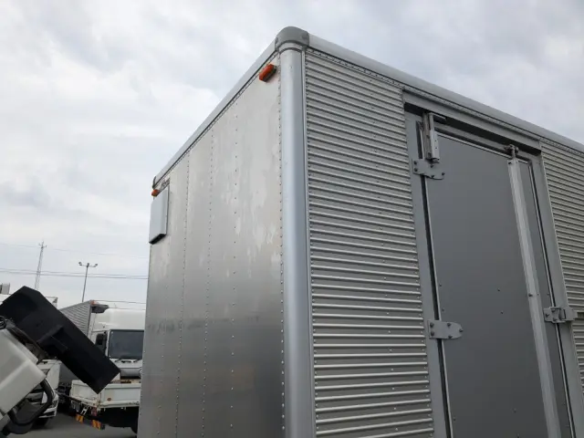 いすゞ エルフ TPG-NPR85AN(2WD)の写真40