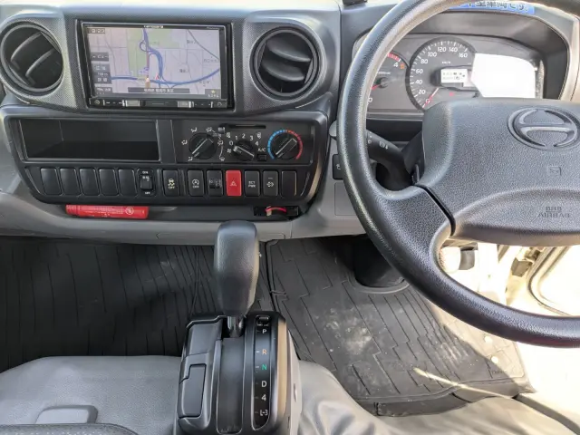 日野 デュトロ TPG-XZU600M(2WD)の写真28