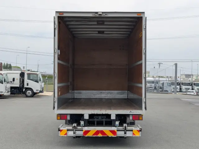いすゞ エルフ TPG-NPR85AN(2WD)の写真8