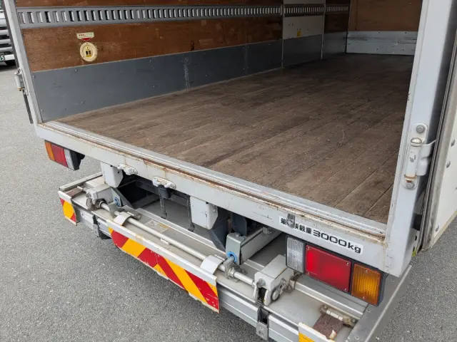 いすゞ エルフ TPG-NPR85AN(2WD)の写真19