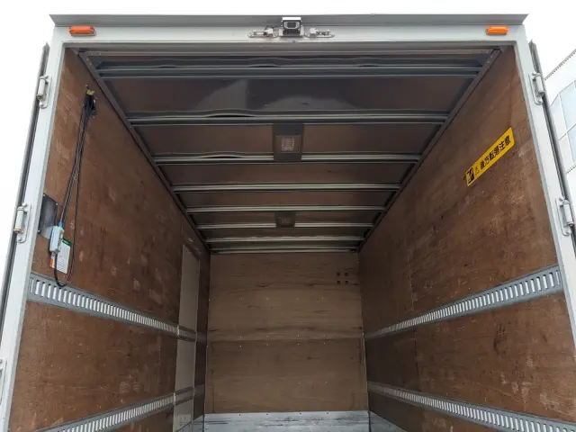 いすゞ エルフ TPG-NPR85AN(2WD)の写真20