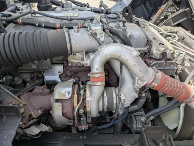 いすゞ ギガ 2PG-CYJ77C(8x4)の写真46
