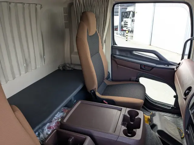 日野 レンジャー 2KG-FD2ABG(2WD)の写真28