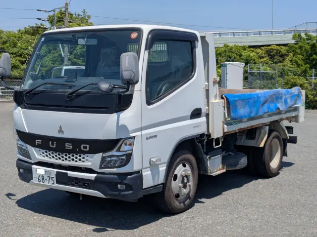 三菱 キャンター 2RG-FBA60(2WD)の写真1