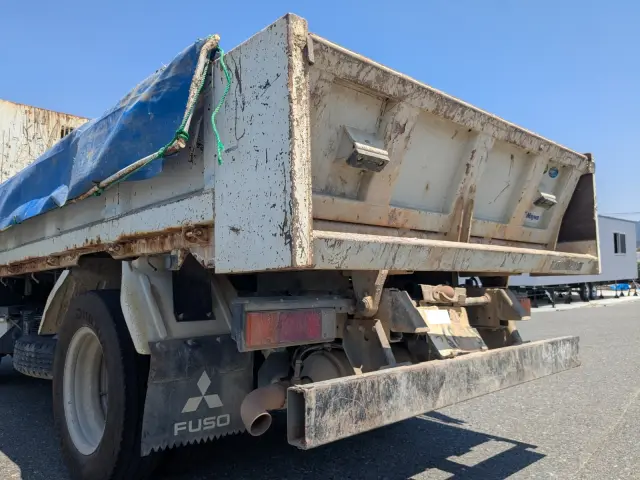 三菱 キャンター 2RG-FBA60(2WD)の写真6