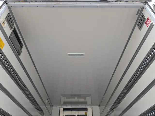 日野 デュトロ 2RG-XZU710M(2WD)の写真12