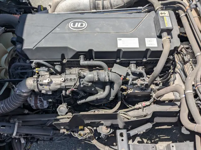 UD クオン 2PG-CD5CA(6x2)の写真44
