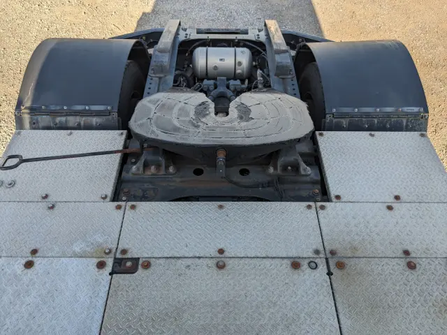 日野 プロフィア QPG-SH1EDDG(2WD)の写真14