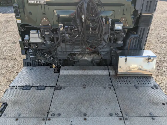 日野 プロフィア QPG-SH1EDDG(2WD)の写真11