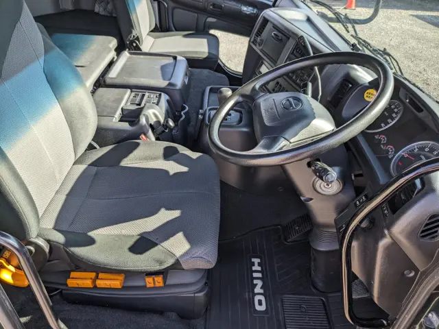 日野 プロフィア QPG-SH1EDDG(2WD)の写真28