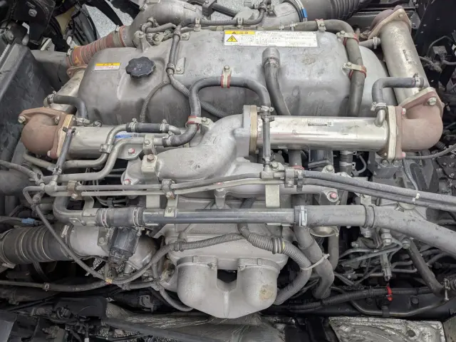 いすゞ ギガ QKG-CYJ77A(8x4)の写真36