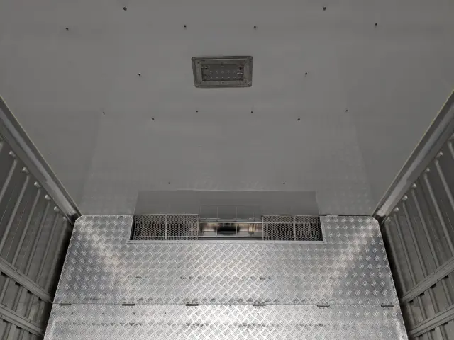 ＵＤ クオン QKG-CG5ZA(8x4)の写真14