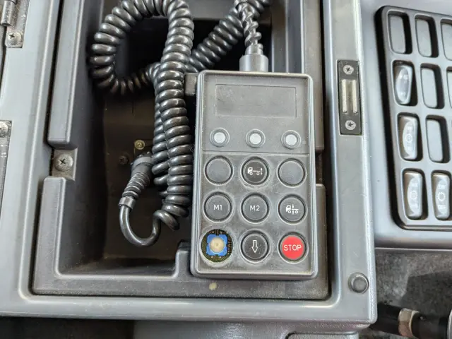 三菱 スーパーグレート QKG-FP54VDR(2WD)の写真22