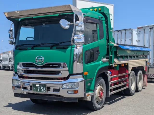 UD クオン QKG-CW5XL(6x4)の写真1