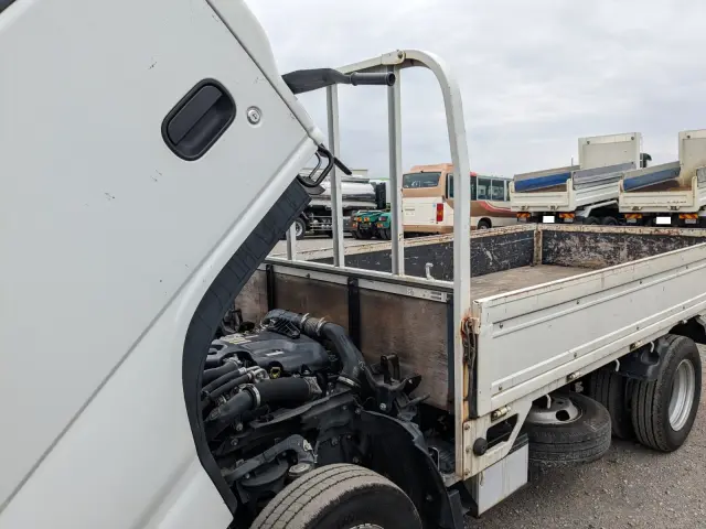 いすゞ エルフ TPG-NJR85A(2WD)の写真33