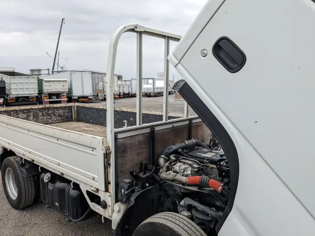 いすゞ エルフ TPG-NJR85A(2WD)の写真38