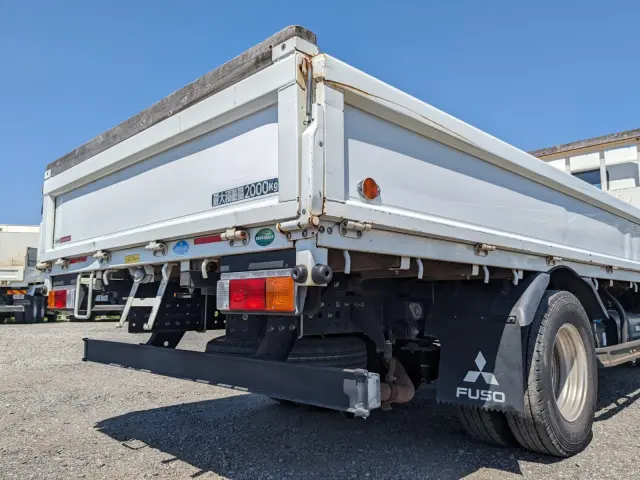三菱 キャンター TPG-FEA20(2WD)の写真6