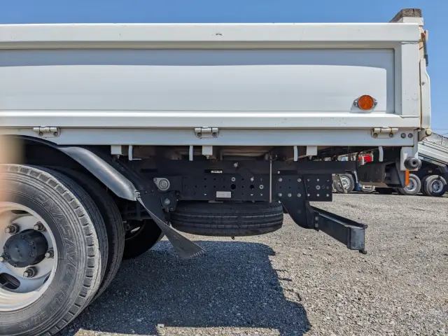 三菱 キャンター TPG-FEA20(2WD)の写真16