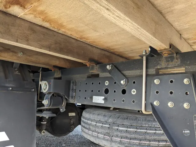 三菱 キャンター TPG-FEA20(2WD)の写真17