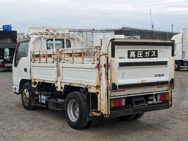 いすゞ エルフ TKG-NKR85A(2WD)の写真3