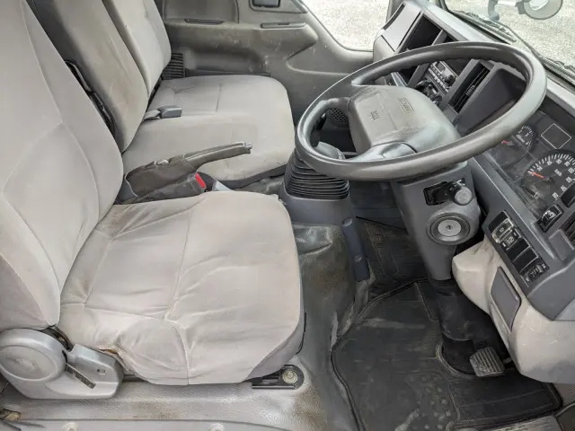 いすゞ エルフ TKG-NKR85A(2WD)の写真28