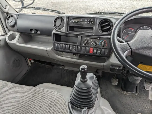 日野 デュトロ TKG-XZU605M(2WD)の写真11