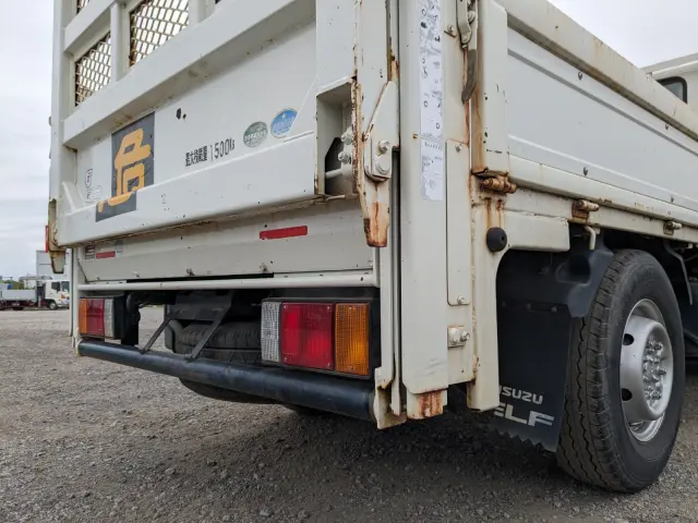 いすゞ エルフ TKG-NHR85A(2WD)の写真6