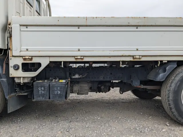いすゞ エルフ TKG-NHR85A(2WD)の写真13