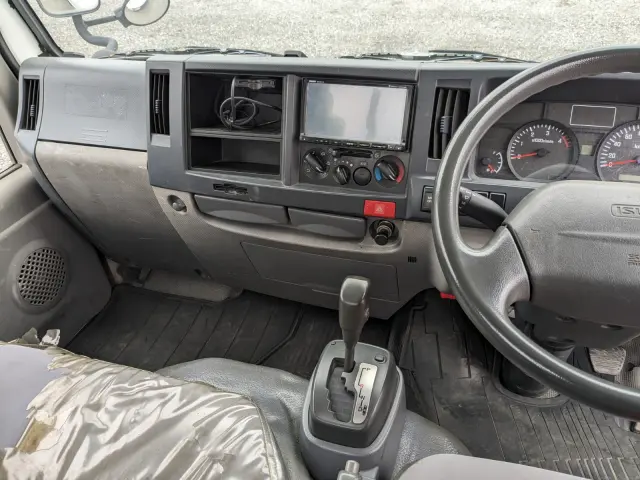 いすゞ エルフ TKG-NHR85A(2WD)の写真20