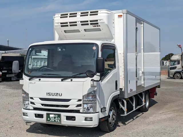 いすゞ エルフ TPG-NPR85AN(2WD)の写真1