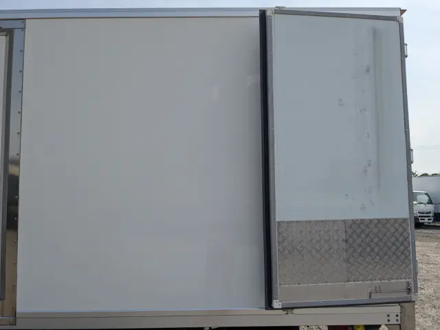 いすゞ エルフ TPG-NPR85AN(2WD)の写真20