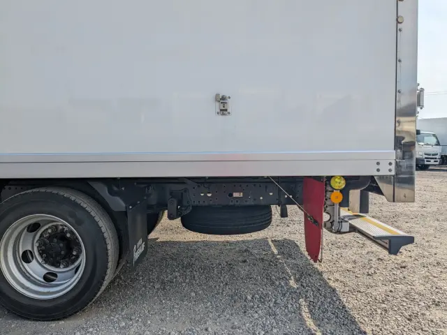 いすゞ エルフ TPG-NPR85AN(2WD)の写真21