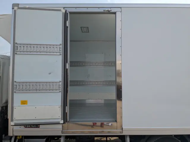 いすゞ エルフ TPG-NPR85AN(2WD)の写真30