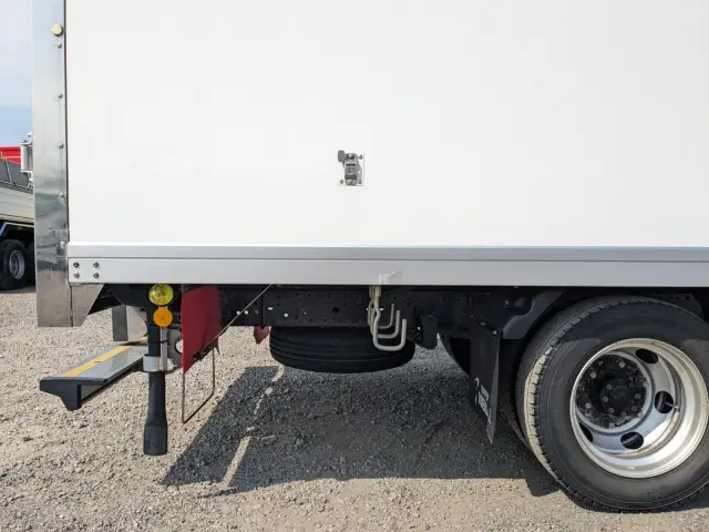 いすゞ エルフ TPG-NPR85AN(2WD)の写真33