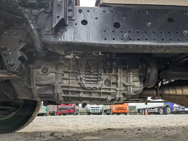 いすゞ フォワード TKG-FRR90T2(2WD)の写真24
