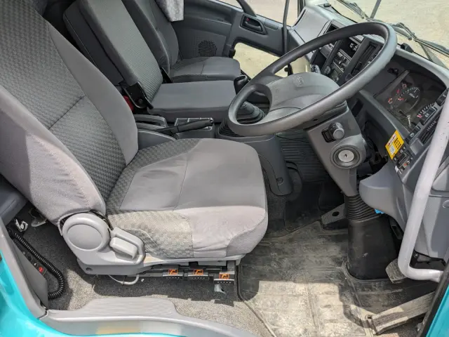 いすゞ フォワード TKG-FRR90T2(2WD)の写真28