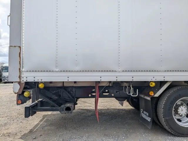 いすゞ フォワード TKG-FRR90T2(2WD)の写真33