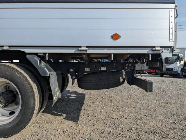 いすゞ エルフ 2RG-NLR88AR(2WD)の写真16