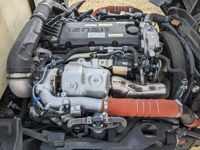 いすゞ エルフ 2RG-NLR88AR(2WD)の写真36