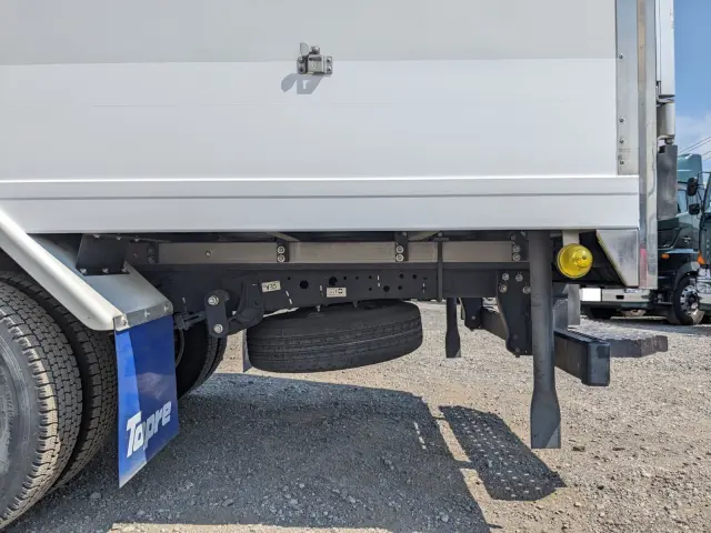 いすゞ エルフ 2RG-NMR88N(2WD)の写真21