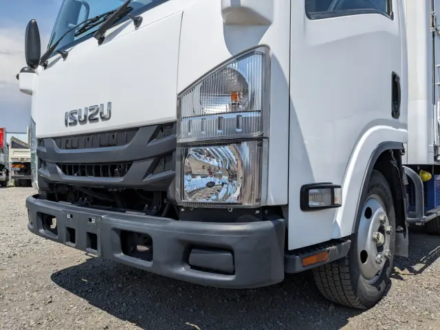 いすゞ エルフ 2RG-NMR88N(2WD)の写真25