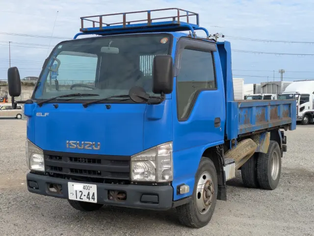 いすゞ エルフ TKG-NKR85AN(2WD)の写真1