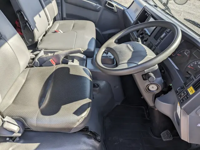 いすゞ エルフ TPG-NPR85AN(2WD)の写真23