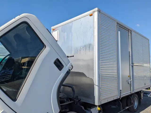 いすゞ エルフ TPG-NPR85AN(2WD)の写真44