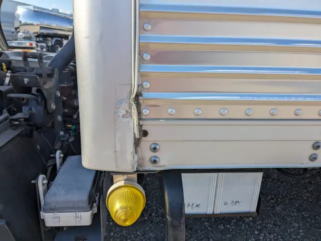 いすゞ エルフ TPG-NPR85AN(2WD)の写真45