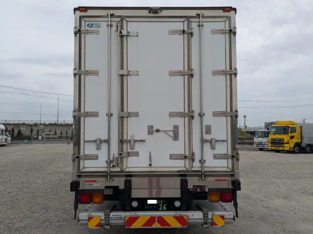 いすゞ フォワード 2PG-FRR90T2(2WD)の写真10