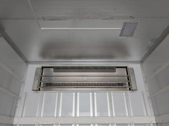 いすゞ フォワード 2PG-FRR90T2(2WD)の写真17